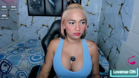 hannasteyl2 online show from 25, 7, 2026