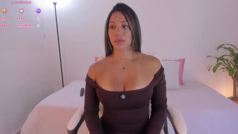 Hanna Williams  online show from 15, 3, 2026