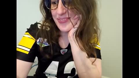 Snapshot of hannukahhottie chatting on 5, 10, 2025 Sabrina online show from 5, 10, 2025