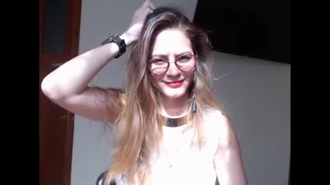 hanny_333 online show from 5, 2, 2025