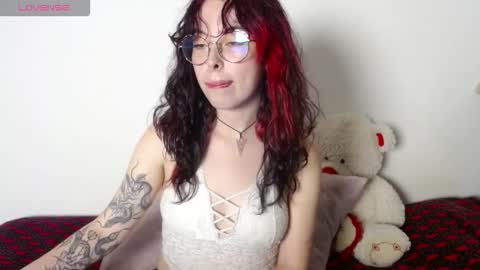 Snapshot of hanny_e chatting on 12, 9, 2025 hanny online show from 12, 9, 2025