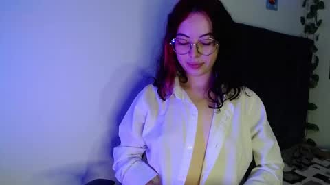 Snapshot of hanny_e chatting on 20, 10, 2025 hanny online show from 20, 10, 2025