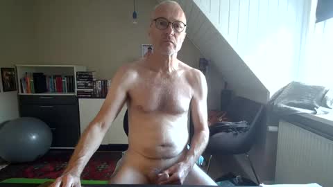 Snapshot of hanse_1 chatting on 17, 7, 2026 Hanse online show from 17, 7, 2026