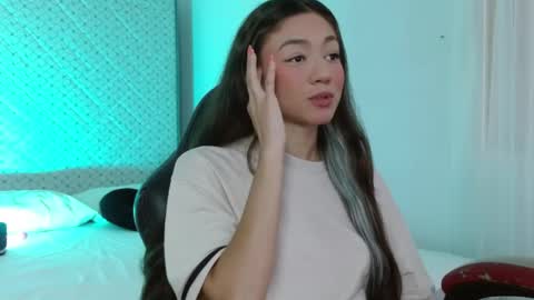 Snapshot of hantonella chatting on 9, 6, 2026 Anto online show from 9, 6, 2026