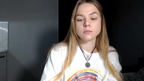 happy_fox_ online show from 19, 2, 2026