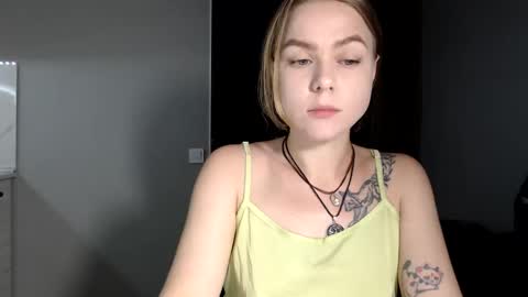 happy_fox_ online show from 2, 6, 2026