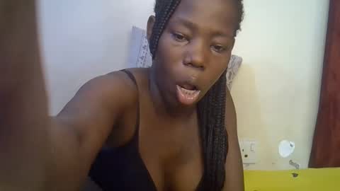 Snapshot of happy_kienyeji chatting on 23, 11, 2025 happy_kienyeji online show from 23, 11, 2025