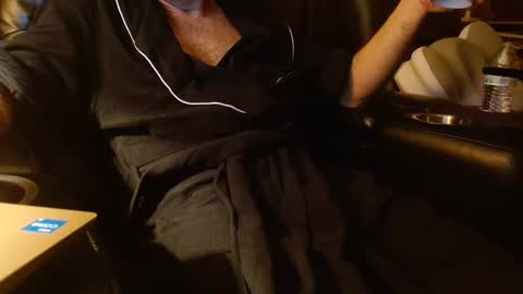 Snapshot of happyhogan1 chatting on 6, 1, 2025 Jhonassmann12 online show from 6, 1, 2025