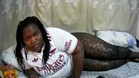 Snapshot of happysonia chatting on 25, 5, 2026 happysonia online show from 25, 5, 2026