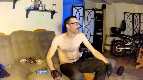 ILoveAssHoles online show from 18, 11, 2025