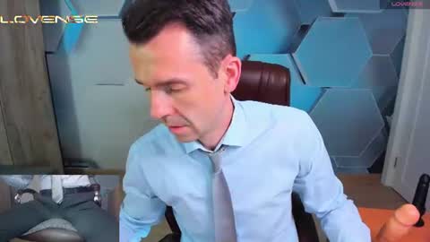 Snapshot of hard_and_juici chatting on 8, 6, 2026 Steve online show from 8, 6, 2026