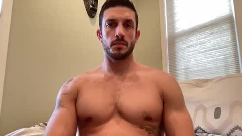 Snapshot of hard_runner_ chatting on 5, 11, 2025 hard_runner_ online show from 5, 11, 2025