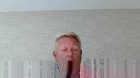 Steele and Cassie online show from 12, 5, 2026