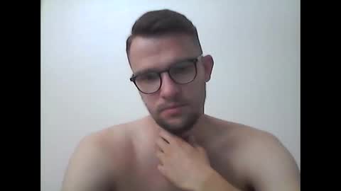 hardboylovemilfmoom online show from 7, 6, 2026