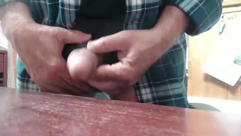 Snapshot of hardbuns chatting on 10, 11, 2025 Brad online show from 10, 11, 2025