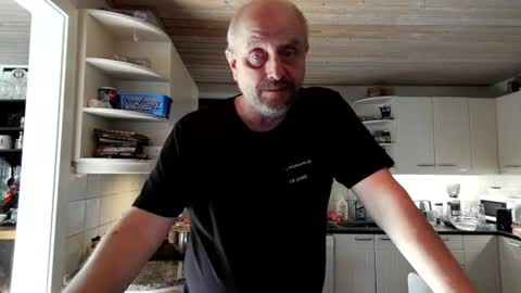 MrLazy online show from 18, 6, 2026