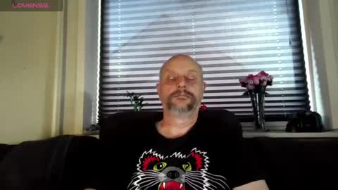 MrLazy online show from 2, 8, 2026