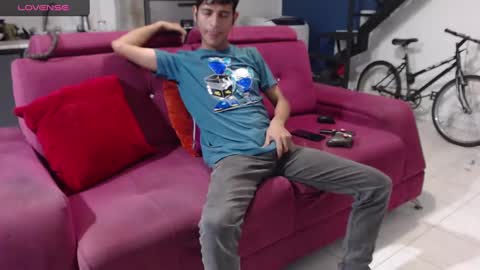 Snapshot of hardsexlove08 chatting on 21, 12, 2024 Andres Dean online show from 21, 12, 2024