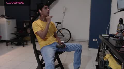 Snapshot of hardsexlove08 chatting on 20, 2, 2025 Andres Dean online show from 20, 2, 2025