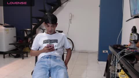 Snapshot of hardsexlove08 chatting on 25, 2, 2025 Andres Dean online show from 25, 2, 2025