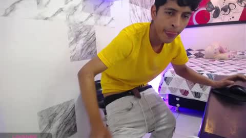 Snapshot of hardsexlove08 chatting on 28, 2, 2025 Andres Dean online show from 28, 2, 2025