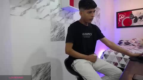 Snapshot of hardsexlove08 chatting on 11, 3, 2025 Andres Dean online show from 11, 3, 2025