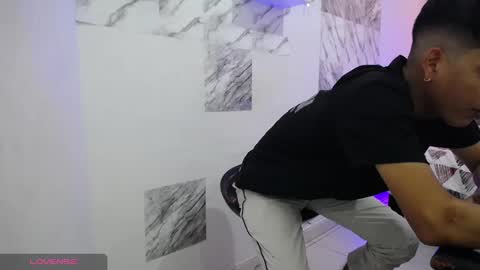 Snapshot of hardsexlove08 chatting on 12, 3, 2025 Andres Dean online show from 12, 3, 2025