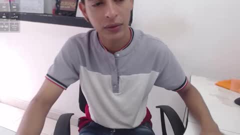 Snapshot of hardsexlove08 chatting on 18, 10, 2025 Andres Dean online show from 18, 10, 2025