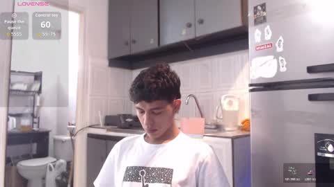 Snapshot of hardsexlove08 chatting on 21, 11, 2025 Andres Dean online show from 21, 11, 2025