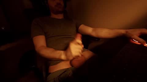 Tom online show from 26, 9, 2025