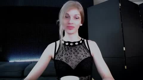 Miss Hardy online show from 28, 10, 2025