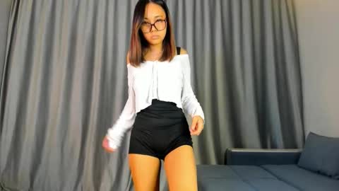 Maya online show from 10, 10, 2025