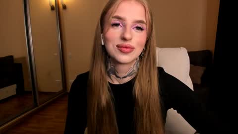 Julia online show from 27, 4, 2026