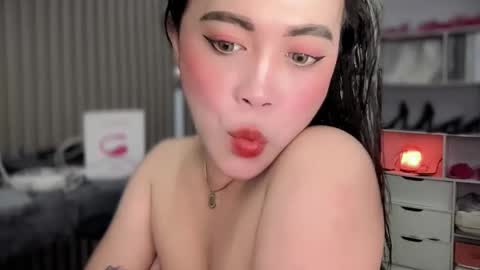 Snapshot of harley_queen69x chatting on 11, 10, 2025 BABY KIMMY online show from 11, 10, 2025