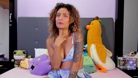 Snapshot of harmonyy_hill chatting on 3, 2, 2026 Harmony Hill online show from 3, 2, 2026