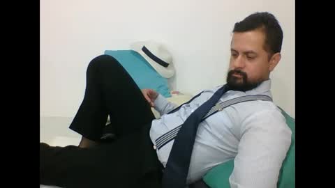 Snapshot of harry_goldenmillerx10fun chatting on 24, 1, 2025 Harry online show from 24, 1, 2025