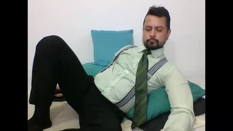 Snapshot of harry_goldenmillerx10fun chatting on 21, 11, 2025 Harry online show from 21, 11, 2025