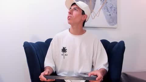   H  K   online show from 8, 10, 2025