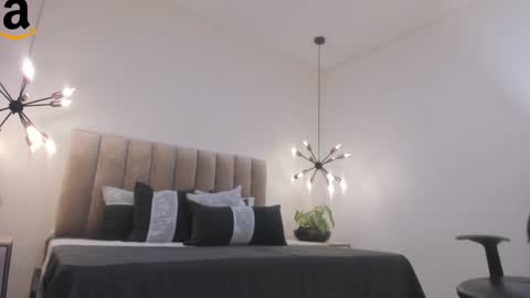 Harry Jones online show from 15, 12, 2024