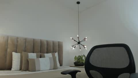 Harry Jones online show from 28, 2, 2025