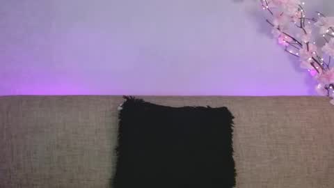     online show from 18, 4, 2026