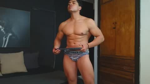 hat_guy01 online show from 21, 7, 2026