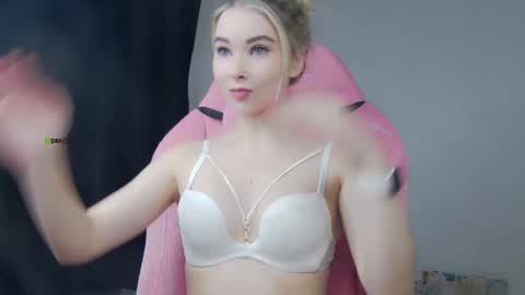 Anna online show from 16, 11, 2025