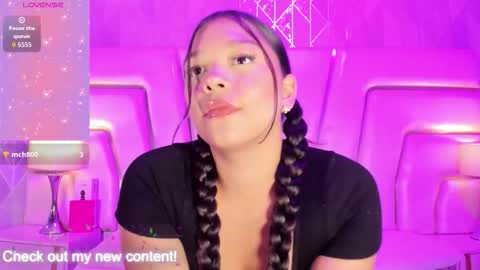 Snapshot of hatsajones chatting on 7, 2, 2026 hatsajones online show from 7, 2, 2026