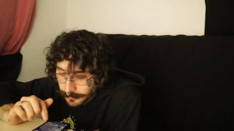 More content   2   online show from 28, 1, 2025