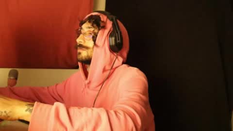 More content   2   online show from 13, 2, 2025