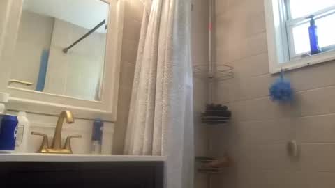 Snapshot of havingfun103 chatting on 14, 10, 2025 havingfun103 online show from 14, 10, 2025