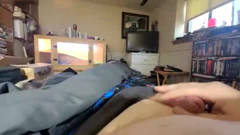 hawkfan1888 online show from 17, 10, 2025