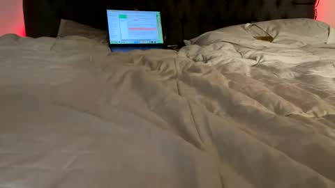 Snapshot of hawt_ass_milf chatting on 28, 2, 2025 Amber - or vip online show from 28, 2, 2025