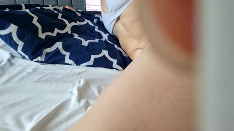 Snapshot of hawt_ass_milf chatting on 10, 9, 2025 Amber - or vip online show from 10, 9, 2025